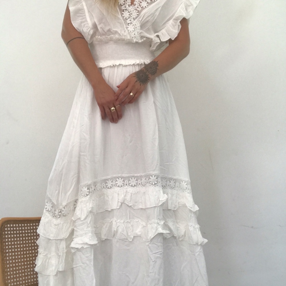 White Magnolia Prairie Dress - Picture 2 of 5